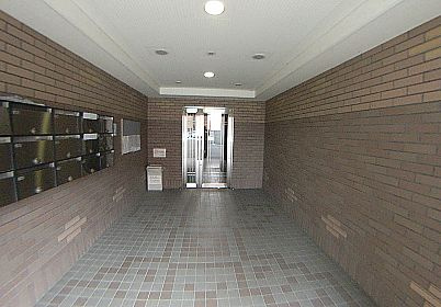 サンヴィラティーのエントランス|落ち着いたエントランスです