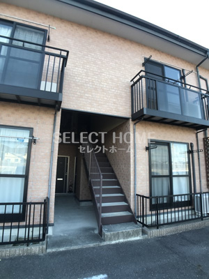 【エントランス】 | コーポラスメイプル | エントランスです