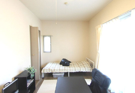 クリスタルメゾンベガの洋室|広々とした洋室です