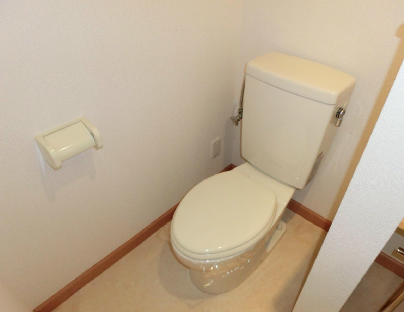 和泉市繁和町のハイツのトイレ|トイレもきれいです