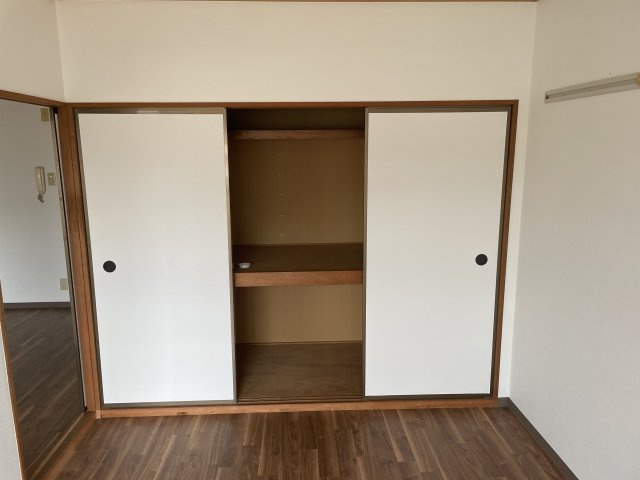 ハイツニシカワの収納