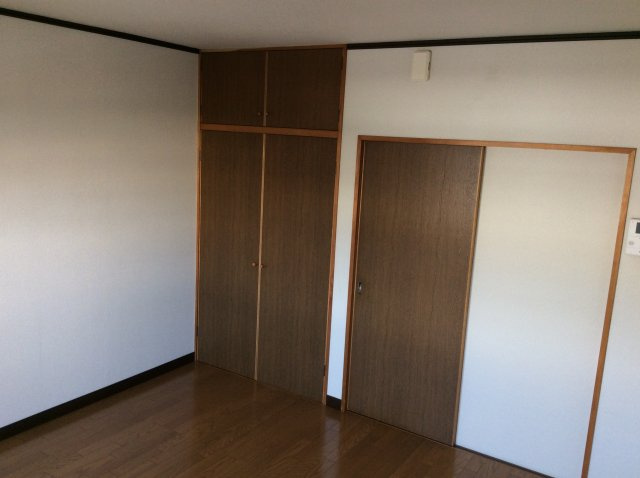 コスモスメゾンⅡ【キャッシュバック対象物件】の居間・リビング