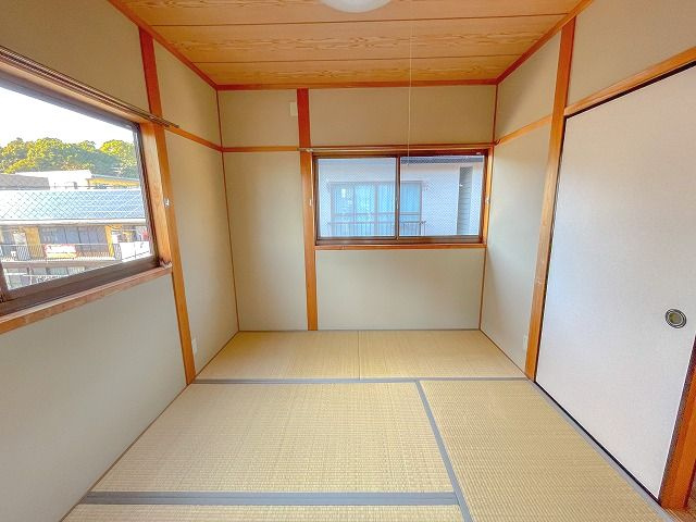 ハイツいまいⅠ 南棟の和室|い草の香りが落ち着く素敵な和室です