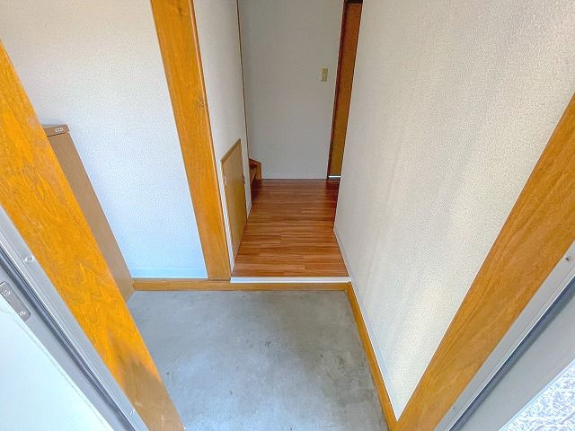 ハイツいまいⅠ 南棟の玄関|毎日通る玄関はこちらです