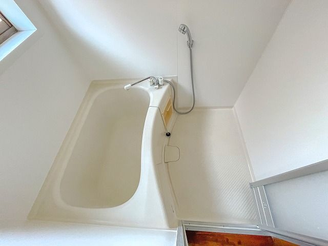 ハイツいまいⅠ 南棟の浴室|コンパクトで使いやすいお風呂です