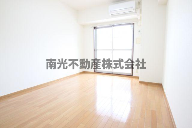 シャトー雅の洋室