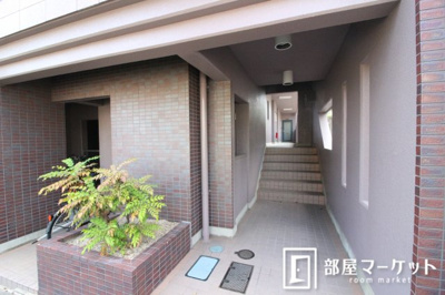 【エントランス】 | ザ・クレイドル