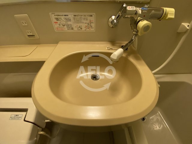 オアーゼ梅田東の洗面所|オアーゼ扇町　洗面台