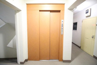 【その他共用部分】 | 日々の生活に欠かせないエレベーターを完備したマンション♪