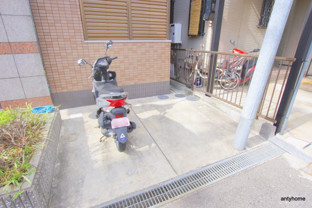 スタンドアップ柴島　仲介手数料無料の駐車場