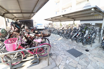 【その他共用部分】 | アベニール国立 | 駐輪場