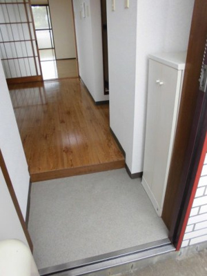 【玄関】 | マンションブルーバード | 帰宅すると、落ち着きます