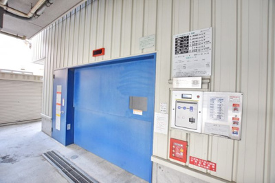 【駐車場】 | ヴィラ・デル・ソーレ栄