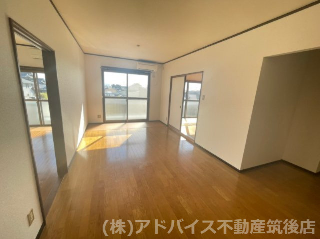 【居間・リビング】