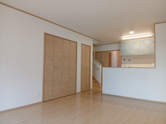 NFの居間・リビング