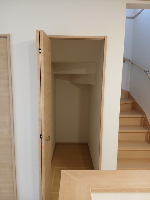 NFの収納|階段下収納
