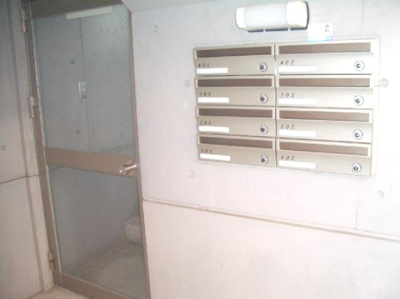 【エントランス】 | アローステート | エントランス部分