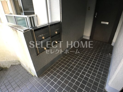 【エントランス】 | アイリス若松 | ゆとりのあるエントランスです