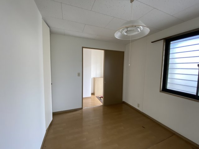 シティセンターハイツA棟の洋室