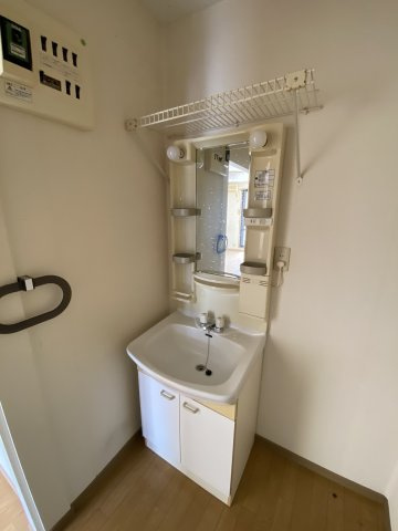 シティセンターハイツA棟の独立洗面台