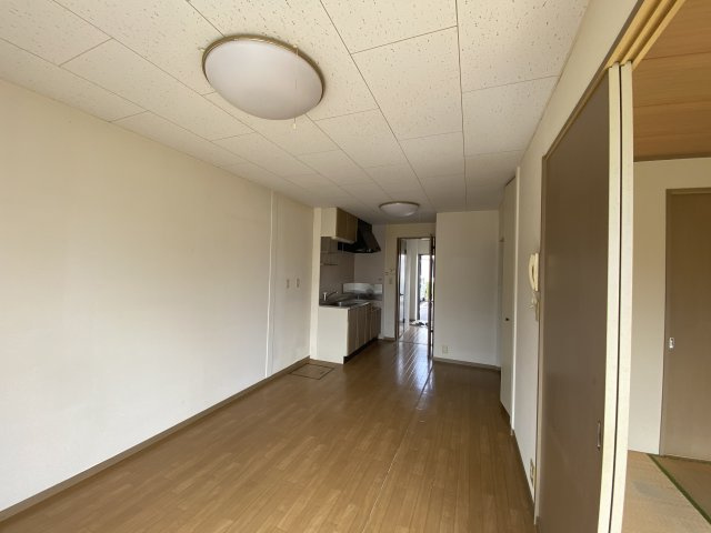 シティセンターハイツA棟の洋室