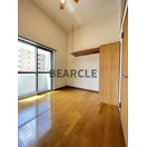 【寝室】 | WEST9Mirror2号館 | 使い勝手のいい寝室です