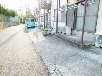 【駐車場】 | いつでも目の届く敷地内に駐車場があります♪荷物がかさばりがちなお買物にも、敷地内駐車場があると便利ですよね☆