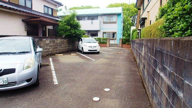 ヴィラ・アーチェリーⅡ【キャッシュバック対象物件】の駐車場|駐車場です