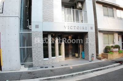 【エントランス】 | ビクトワーレ | エントランスです