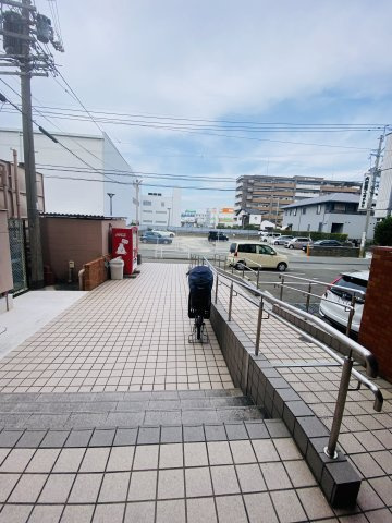 グランピア博多東のエントランス