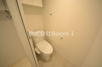 【トイレ】 | セレニテ堺筋本町プリエ | 落ち着いた色調のトイレです