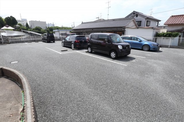 煉瓦館シャレーの駐車場