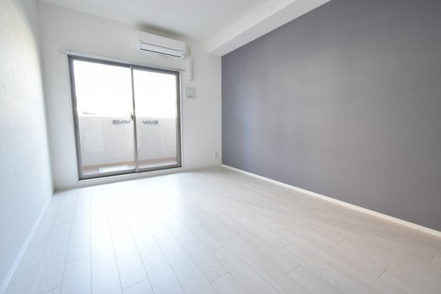 LIVIAZ NANBA　RENOM