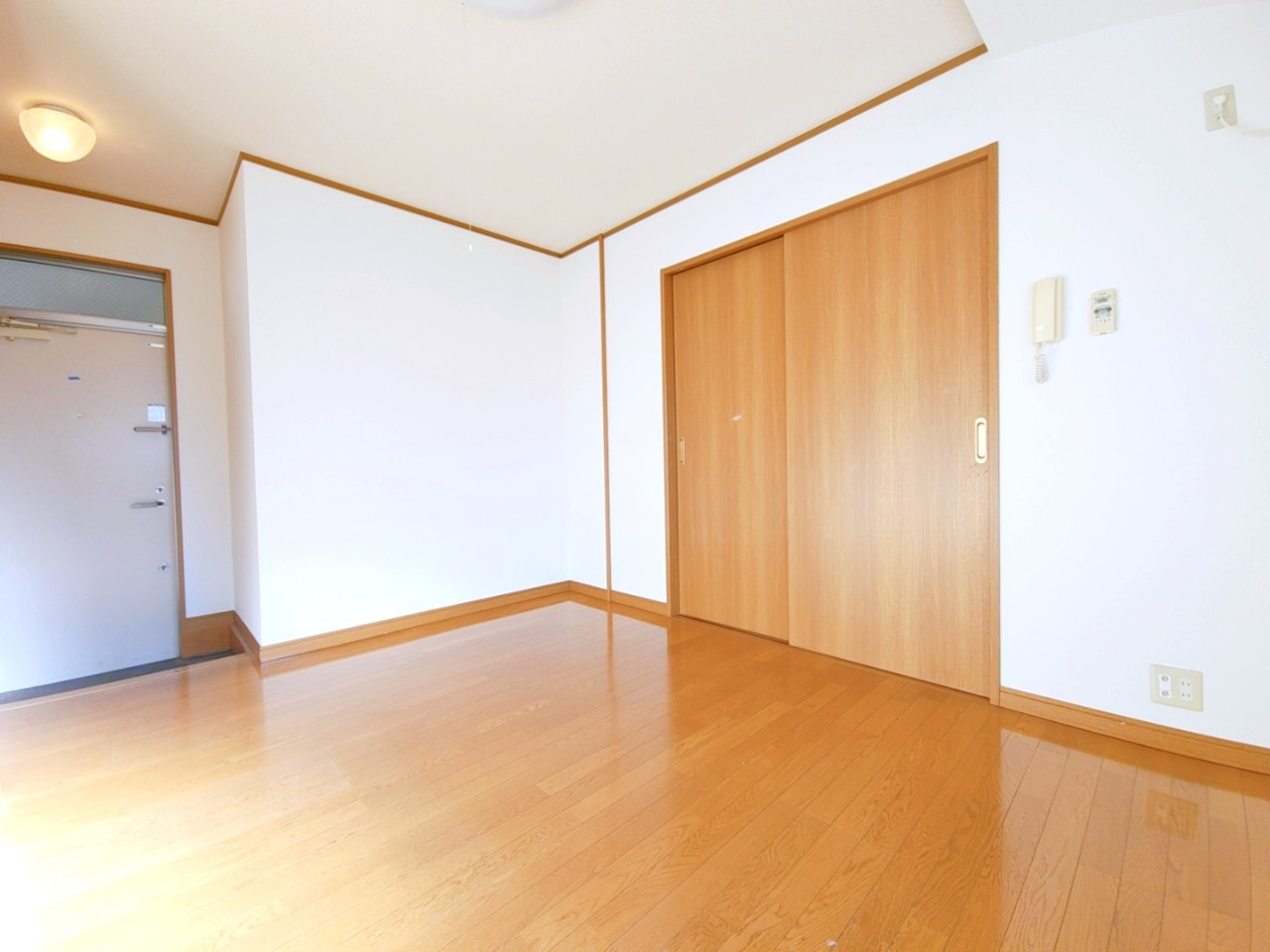 アズール若宮A棟の洋室