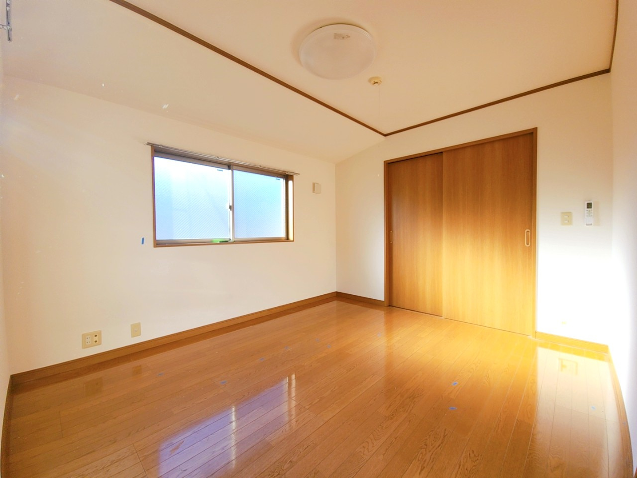 アズール若宮A棟の洋室|居室