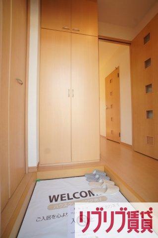 ノーベルパーク　１５の玄関