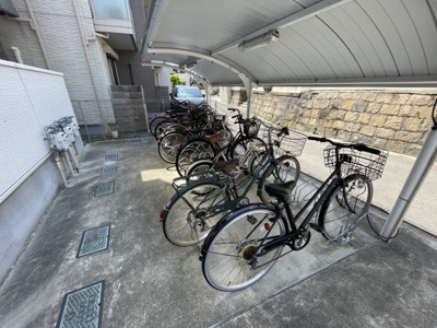 【その他共用部分】 | ラファヴール | 駐輪場があります