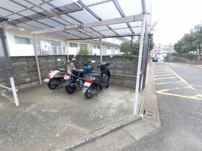 【その他共用部分】 | シャルム新百合ヶ丘Ｂ棟 | バイク置場です。