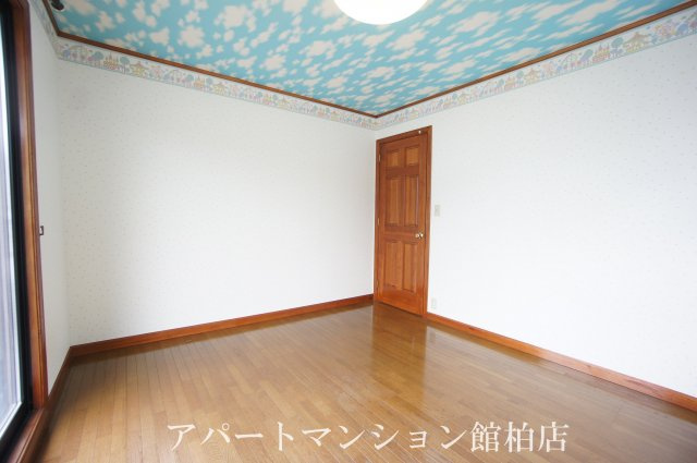 花野井戸建の子供部屋