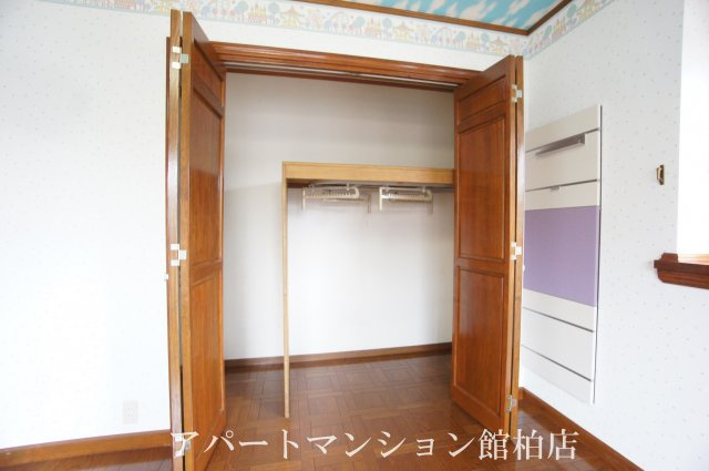 花野井戸建の収納