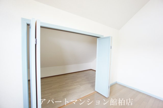 花野井戸建の収納