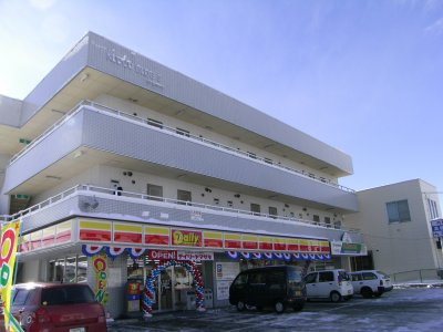 【外観】 | 工藤第５ビル | １階コンビニ便利です