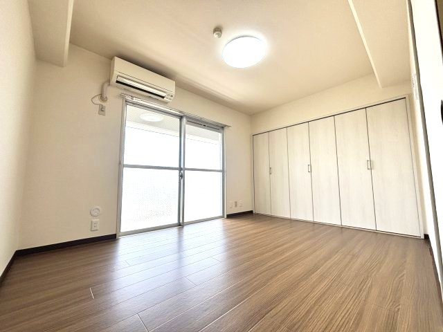 各6帖ある洋室★