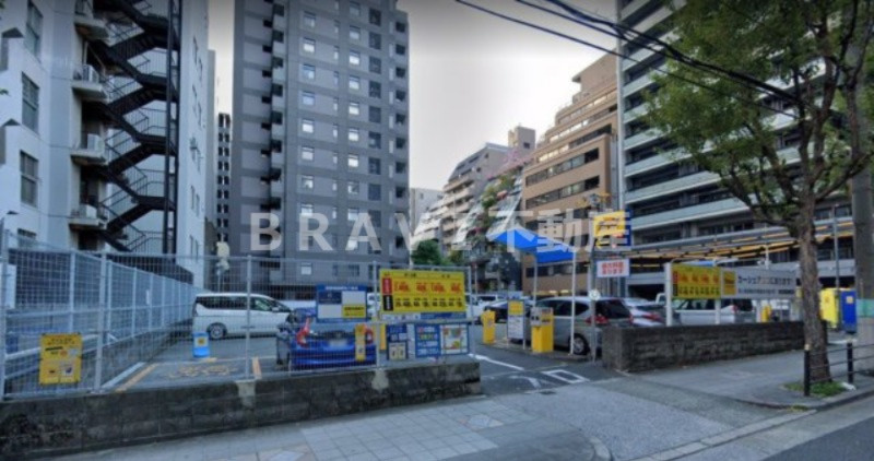 BRAVE徳井町　BRAVI不動産の駐車場|【BRAVE徳井町】近隣駐車場