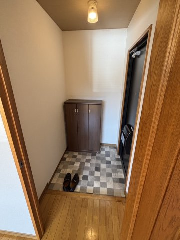 ヒーローマンション・フェアリーの玄関