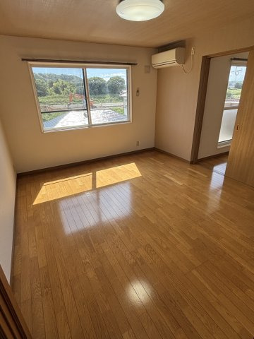 ヒーローマンション・フェアリーの居間・リビング