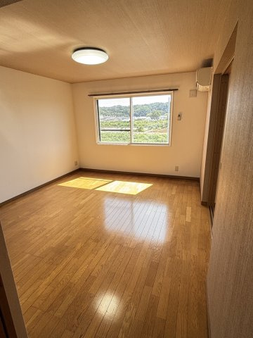 ヒーローマンション・フェアリーの居間・リビング