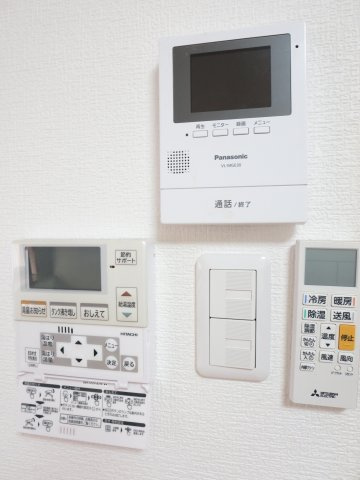 中古戸建　四條畷市岡山東5丁目　（昭和44年築）の設備|モニタ付きインタホン・ほか充実設備！