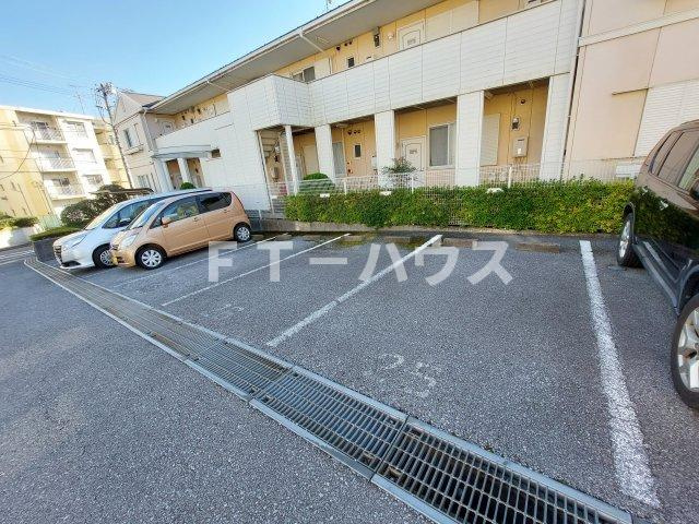 グレース田喜野井　Ⅰ番館の駐車場