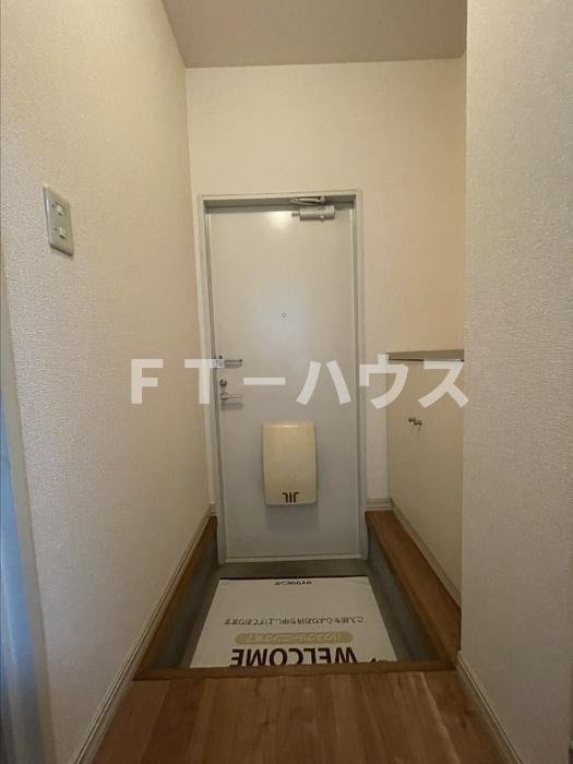 グレース田喜野井　Ⅰ番館の玄関